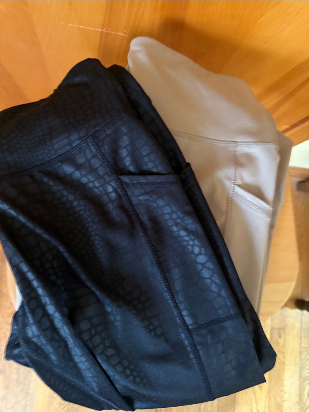 2 pairs of Ideology leggings
